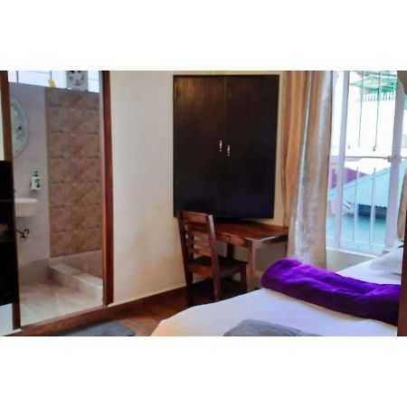 East Blue Homestay Shillong Bagian luar foto