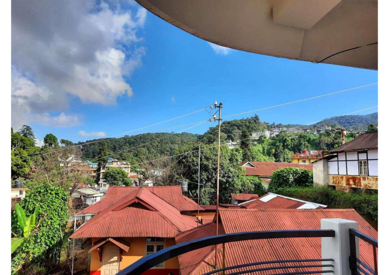 East Blue Homestay Shillong Bagian luar foto
