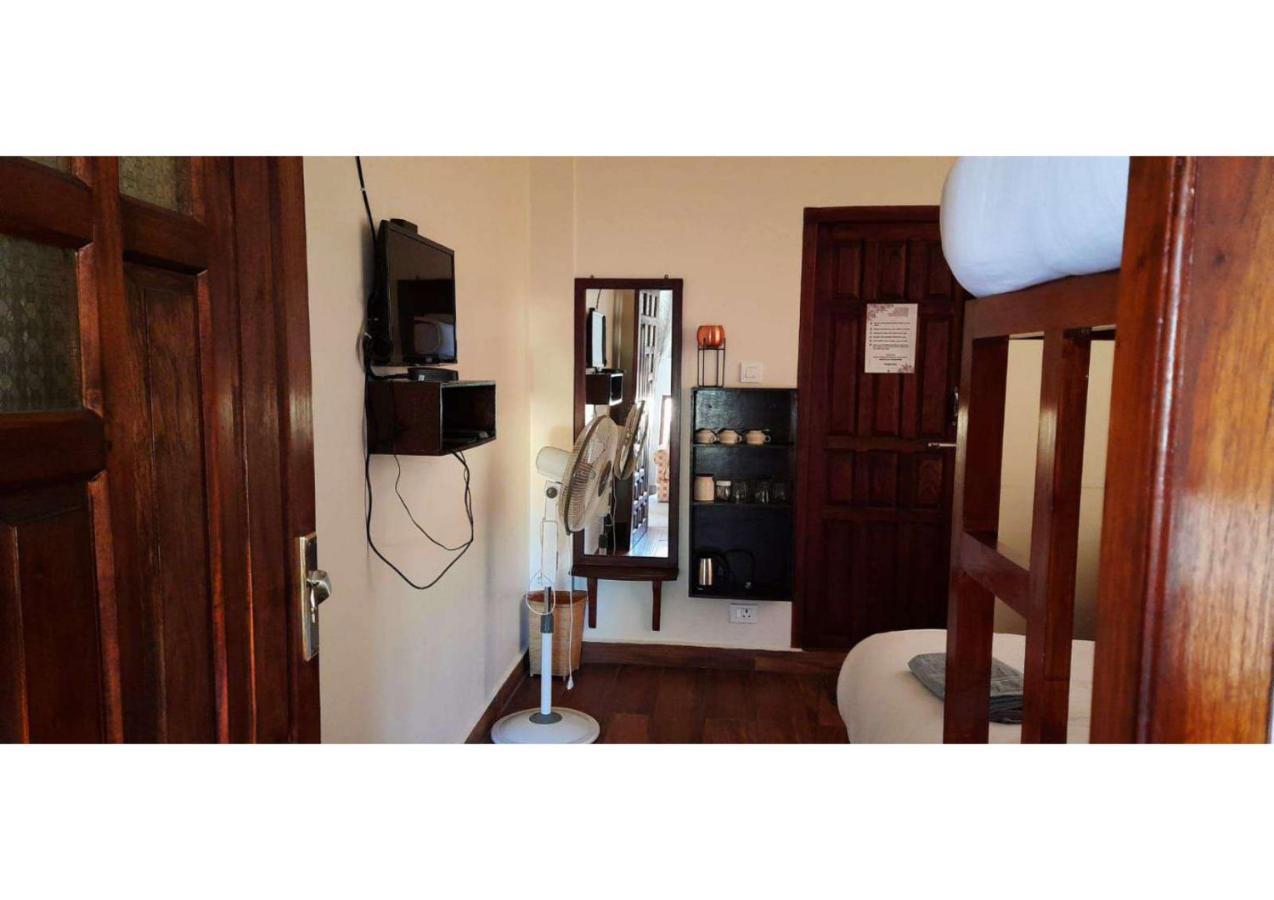 East Blue Homestay Shillong Bagian luar foto